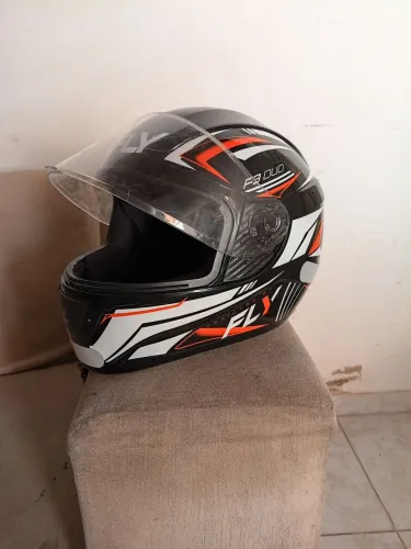 Capacete novo