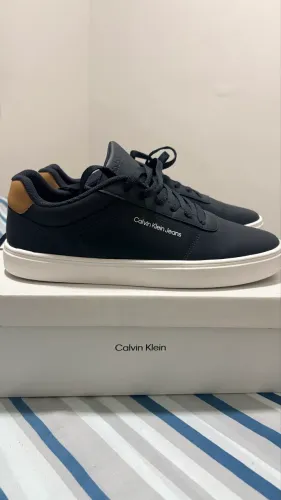Vendo Tênis Calvin Klein Original