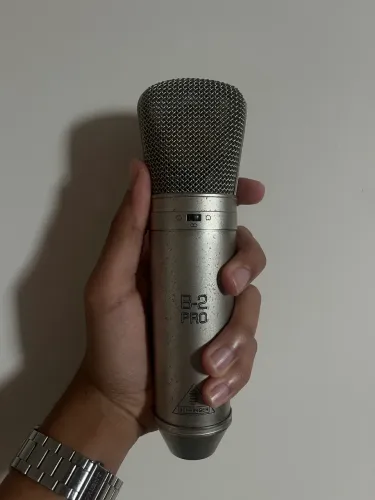 Behringer B-2 PRO