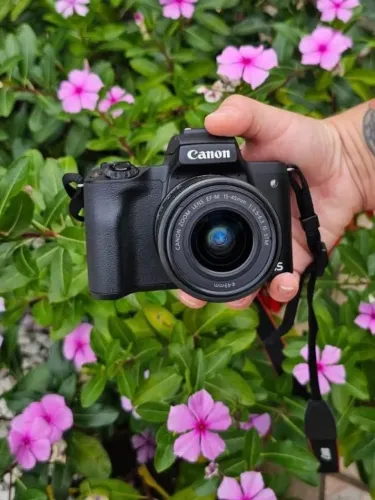 Máquina fotográfica Canon EOS M50 novinha em perfeitas condições