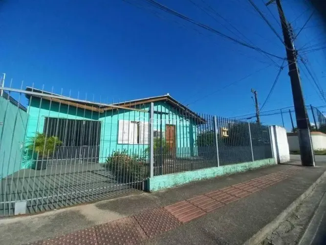 Casa à venda no bairro Forquilhinhas em São José - SC