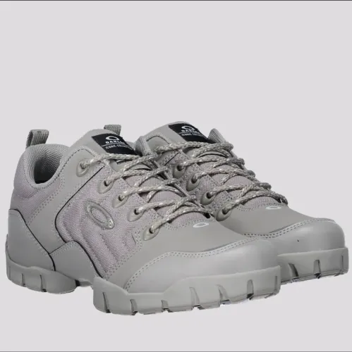 ? VENDO TÊNIS OAKLEY HALFTRACK LOW CINZA ?