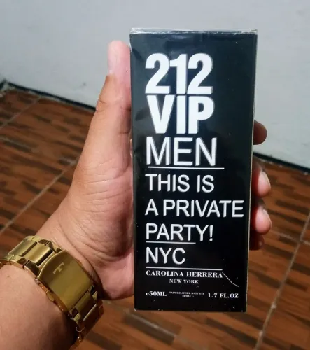 Perfume 212 vip men 50 ml a óleo 