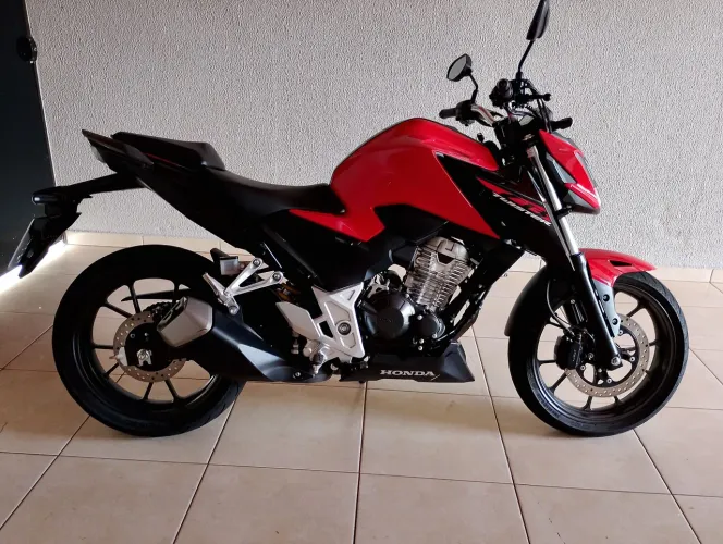 Twister 300 ABS Extra com ótimo preço 