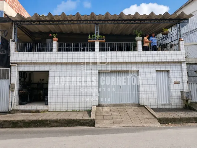 Casa Triplex em Vasco da Gama | 6 Quartos, 4 Salas, 5 Banheiros, Ponto Comercial