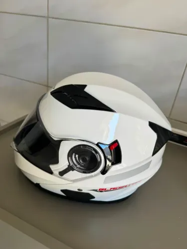 Capacete