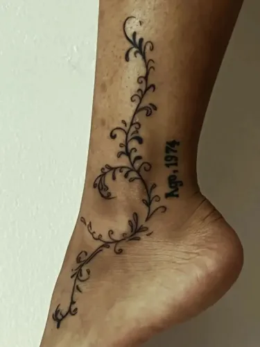 Faço tatuagem!!