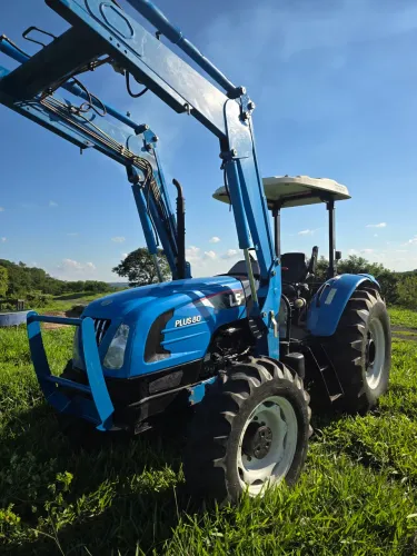 TRATOR LS 80 PLUS COM LÂMINA E CONCHA