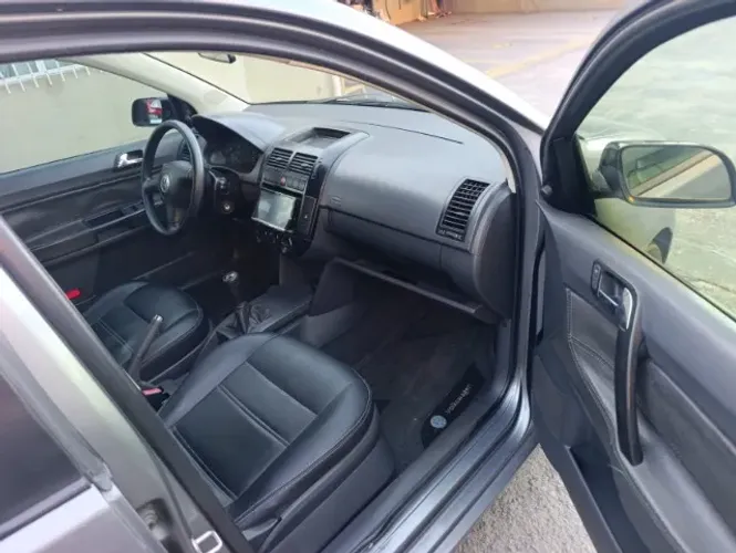 Volkswagen Polo Sportline 1.6 MI Total Flex 8V 5P 2008