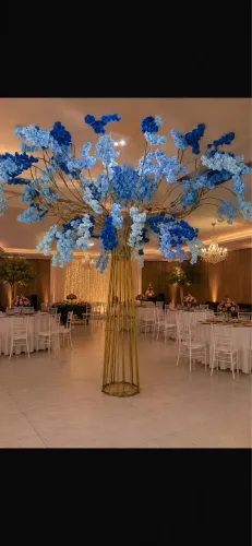 Árvore decorativa para festas e eventos