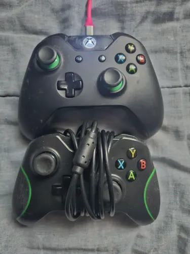 LEIA A DESCRIÇÃO!!! 2× Controles para Xbox