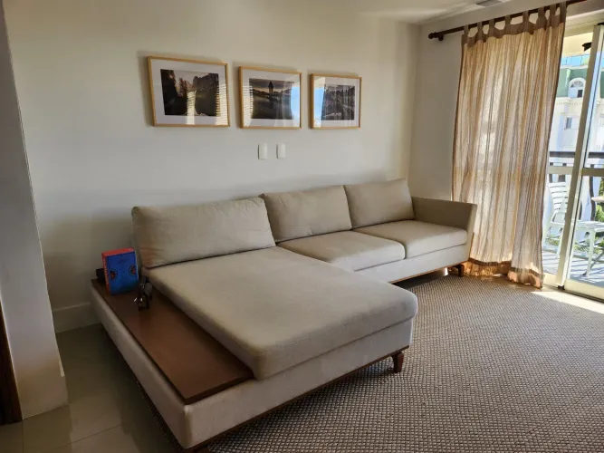 Sofá itambé com chaise esquerda. Perfeito estado e lindo!!