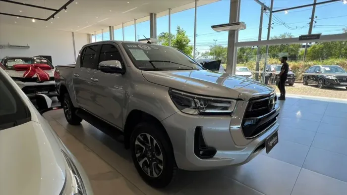 Toyota Hilux CD SRX 4X4 2.8 TDI 16V Diesel Aut. 2026