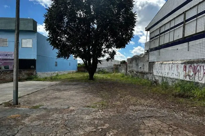 Imóvel para aluguel com 555 metros quadrados em Cancelli - Cascavel - PR