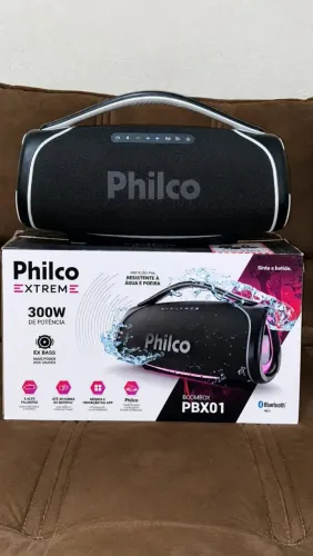 Vendo uma boombox