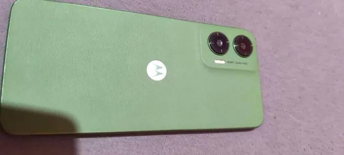 Vendo Motorola G35 5G. NFC. 128gb 12 RAM biometria telão 6.9