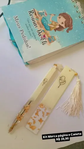 Kit Caneta e Marca Página 