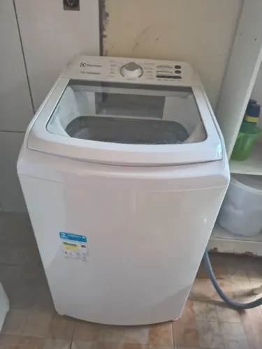 Máquina de Lavar 14kg Electrolux