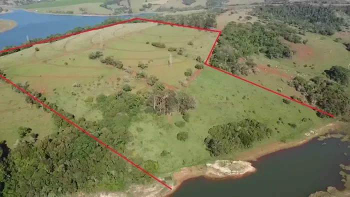 OPORTUNIDADE COM ÓTIMO PREÇO- SITIO EM PIRAJU- DIVISA COM A REPRESA