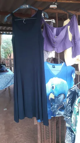 Roupas usadas brechó