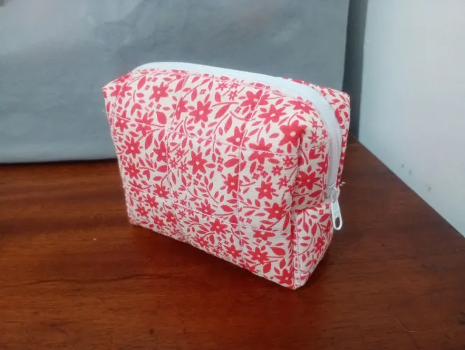 Mini Necessaire Box Florzinhas