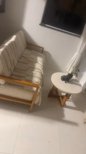 Conjunto sofá mais mesinha 