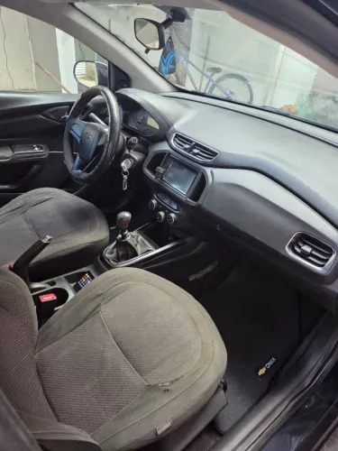 Chevrolet Onix Hatch LT 1.4 8V Flex Power Mec. 4P 2015