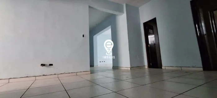Galpão Comercial à Venda com 810 m² em Vila Moinho Velho, São Paulo
