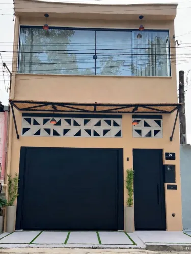 Sobrado com 150 m² de área construída em terreno de 75 m² (5 x 15 m) - Bairro: Pedreira