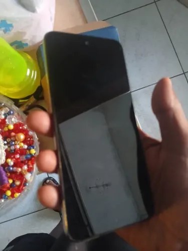 Moto G 53 128 GB / 8 de ram. PRA PAGAR PENSÃO