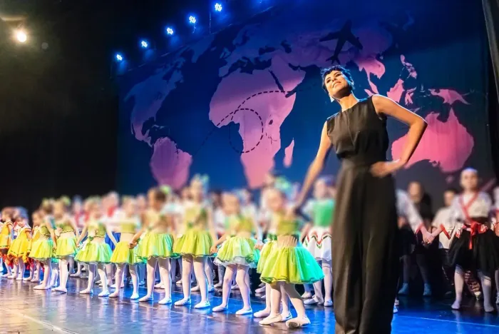 CENÁRIO TEMA "VIAGEM PELO MUNDO"