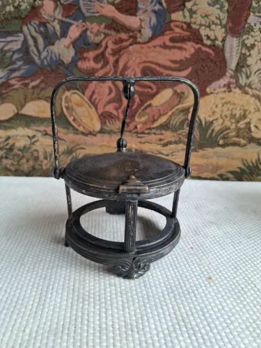 Suporte para queijeira em prata antigo