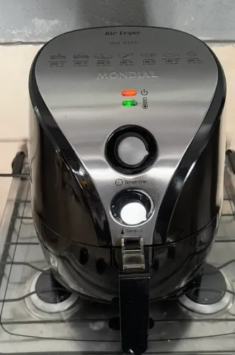 Fritadeira elétrica air fryer mondial seminova conservada funcionando perfeitamente 