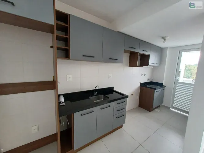 Apartamento para Locação em Palhoça / SC no bairro Aririu