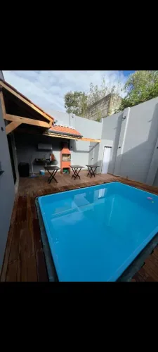 Vendo casa com piscina 
