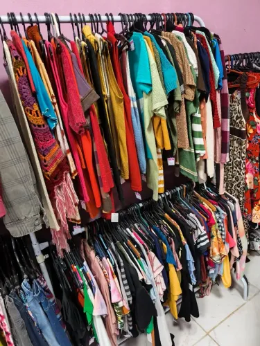 Lote de roupas 11