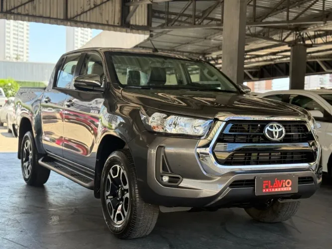 Toyota Hilux CD SRV 4X4 2.8 TDI Diesel Aut. 2024