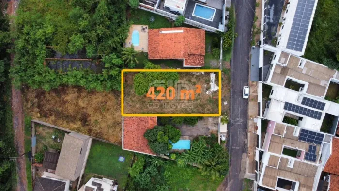 Terreno á Venda com 420 m² no bairro Santa Rosa