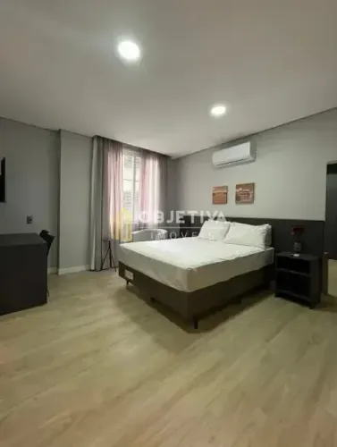 Apartamento mobiliado para locação no Centro Histórico com infraestrutura completa