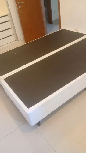 GUARDA ROUPA E CAMA BOX SOLTEIRO