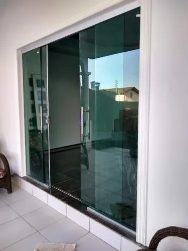 Portas em vidro temperado