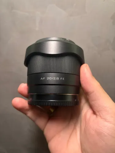 Lente Viltrox 20mm Sony