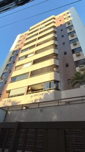 Apartamento a venda na Pituba com 3 quartos nascente e 2 vagas na Alameda Benevento