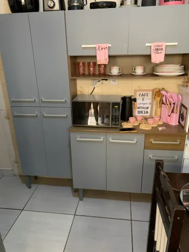 Armário de cozinha seminovo, nunca desmontado