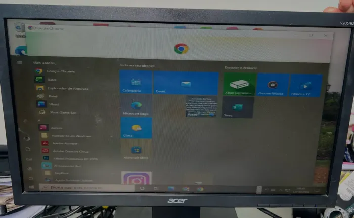 Monitor Acer V206HQL em perfeito estado. 