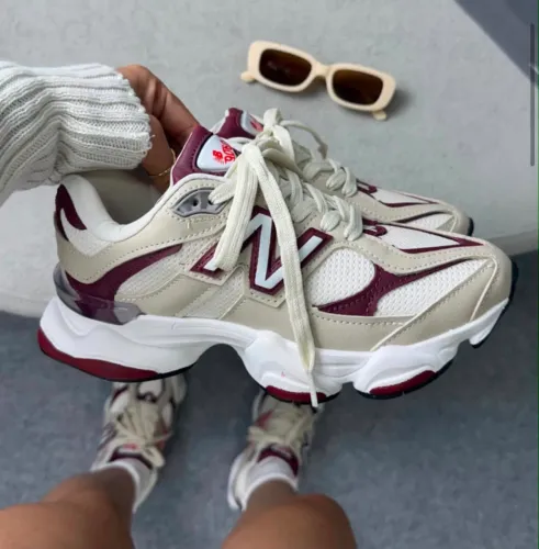Tênis New Balance 9060 Off/Bordô