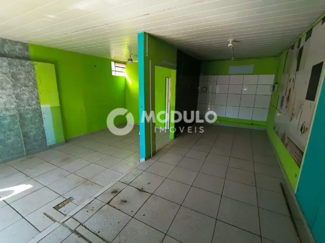Loja disponível para locação no bairro Nossa Senhora Aparecida.