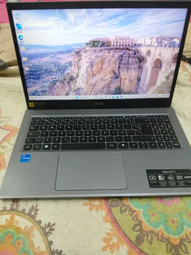 ? Acer Aspire AG15-71P 512 gb