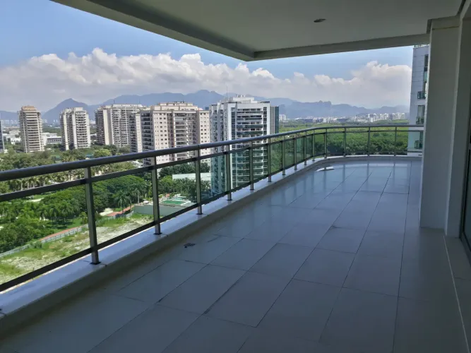 Grande Oportunidade - Saint Barth - Barra da Tijuca - Península - Carvalho Hosken