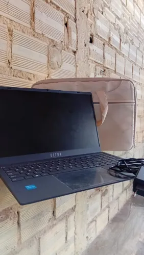 Vende-se notebook seminovo<br>Modelo- Celeron- sereal 